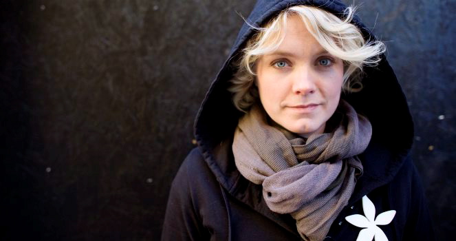 Ane Brun (), Nina Kinert ()